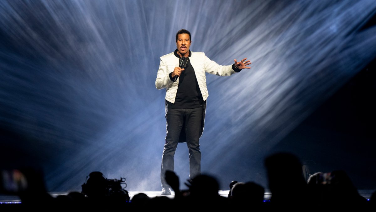 Lionel Richie ‘doing great' after heart procedure for atrial fibrillation