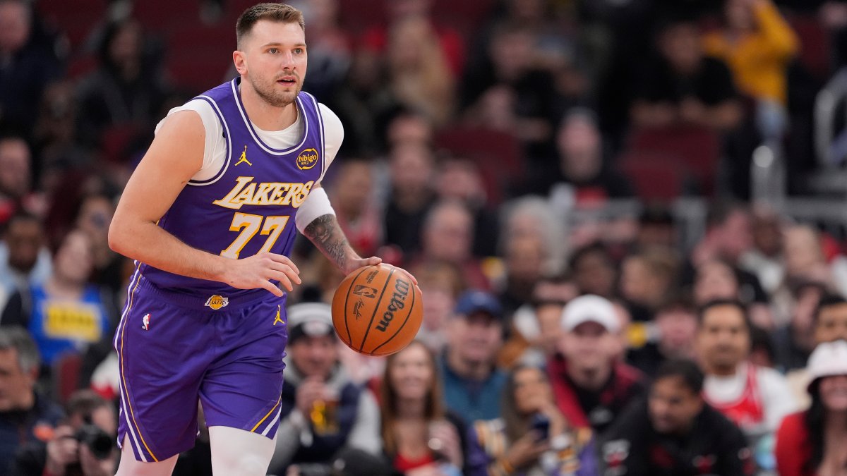 Luka Doncic scores 46 points as the Lakers beat the Bulls 129-118 – NBC ...