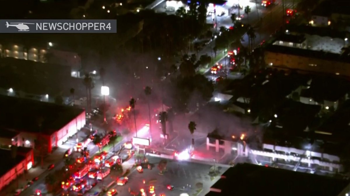 Fire crews are battling a fire at a two-story building in Winnetka Tuesday morning, according to the Los Angeles Fire Department.  The fire was reported...