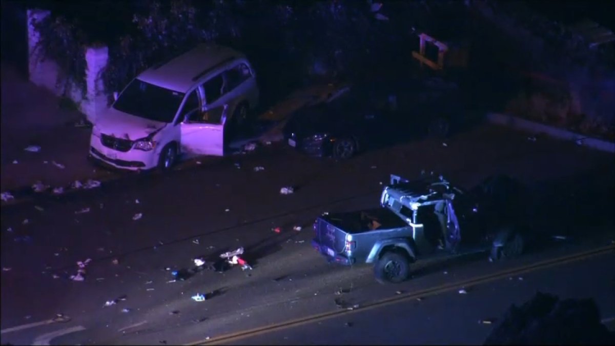 3 vehicles involved in crash following chase in Placentia