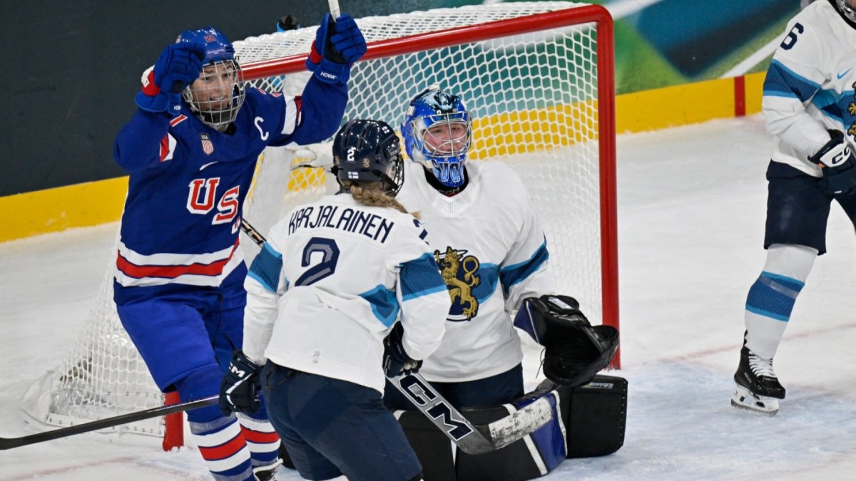 Still dominant: Hilary Knight ties U.S. women's scoring record