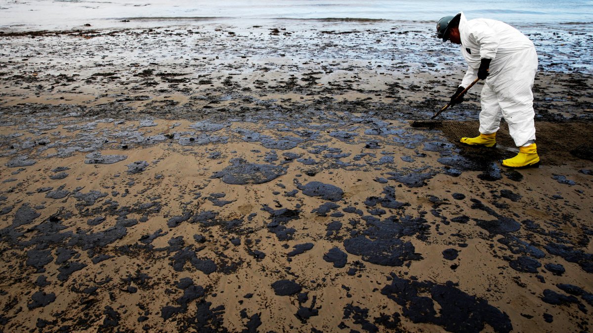 U.S. Energy secretary directs oil company to restore operations off California