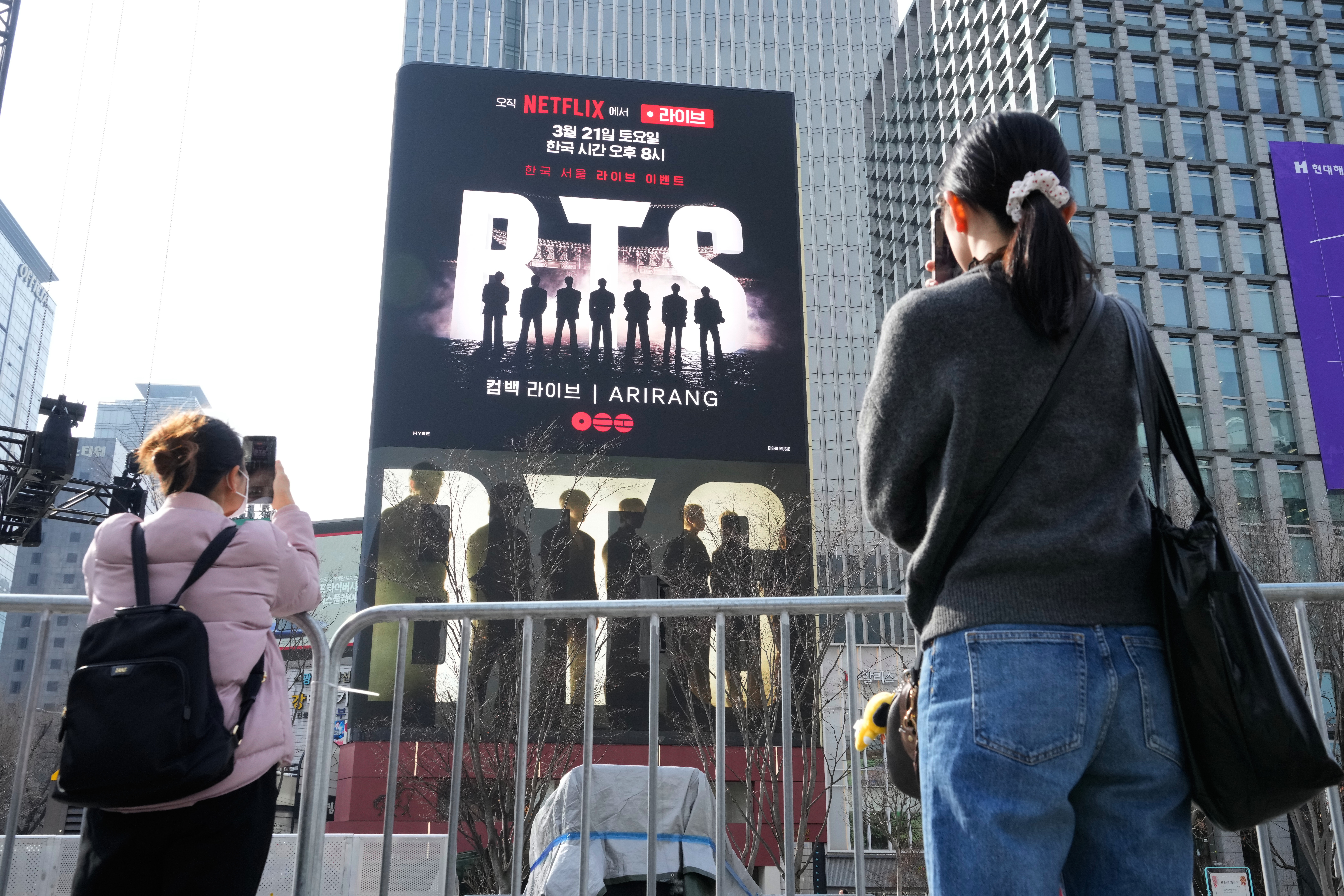 BTS comback concert at Seoul's Gwanghwamun Square – NBC Los Angeles