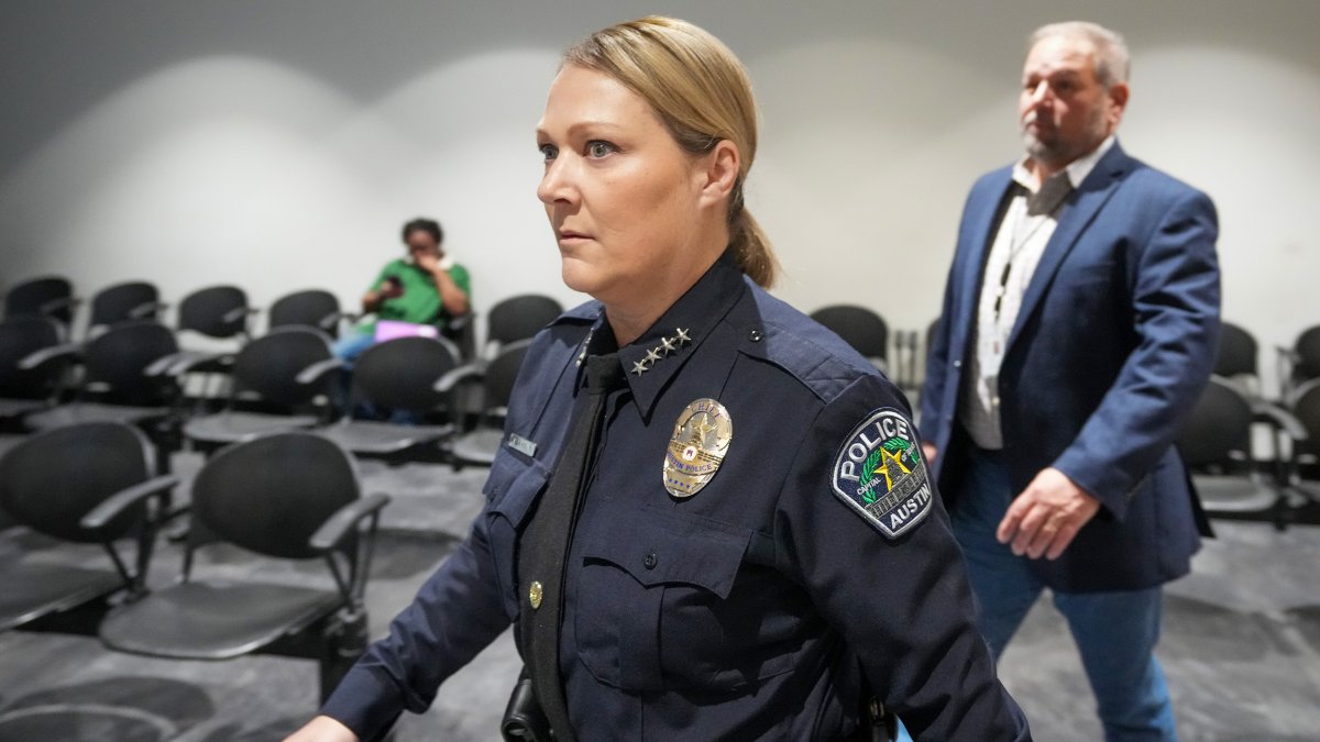 3 dead, 14 injured after shooting at a bar in Austin, Texas – NBC Los Angeles 3 dead, 14 injured after shooting at a bar in Austin, Texas – NBC Los Angeles