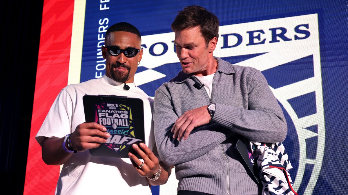 Что такое футбольная классика под флагом фанатиков? Составы, как смотреть и многое другое