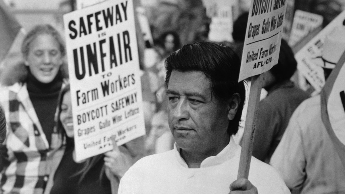 Labor icon Cesar Chavez accused of abusing girls and women – NBC Los Angeles