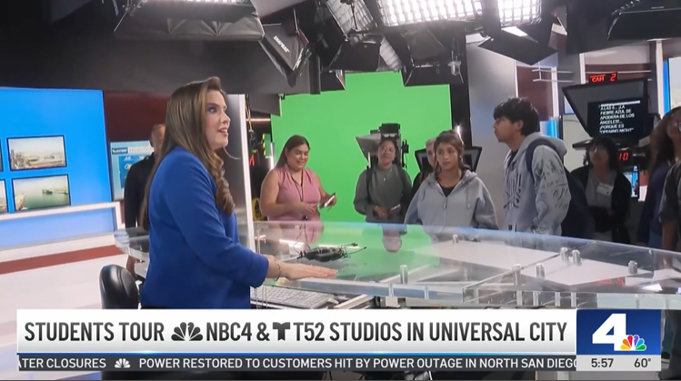 nbclosangeles.com - Students from Roybal Film and Television Magnet tour news station