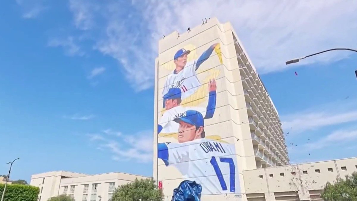 12-story ‘Samurai of the Diamond' Dodgers mural unveiled in Torrance