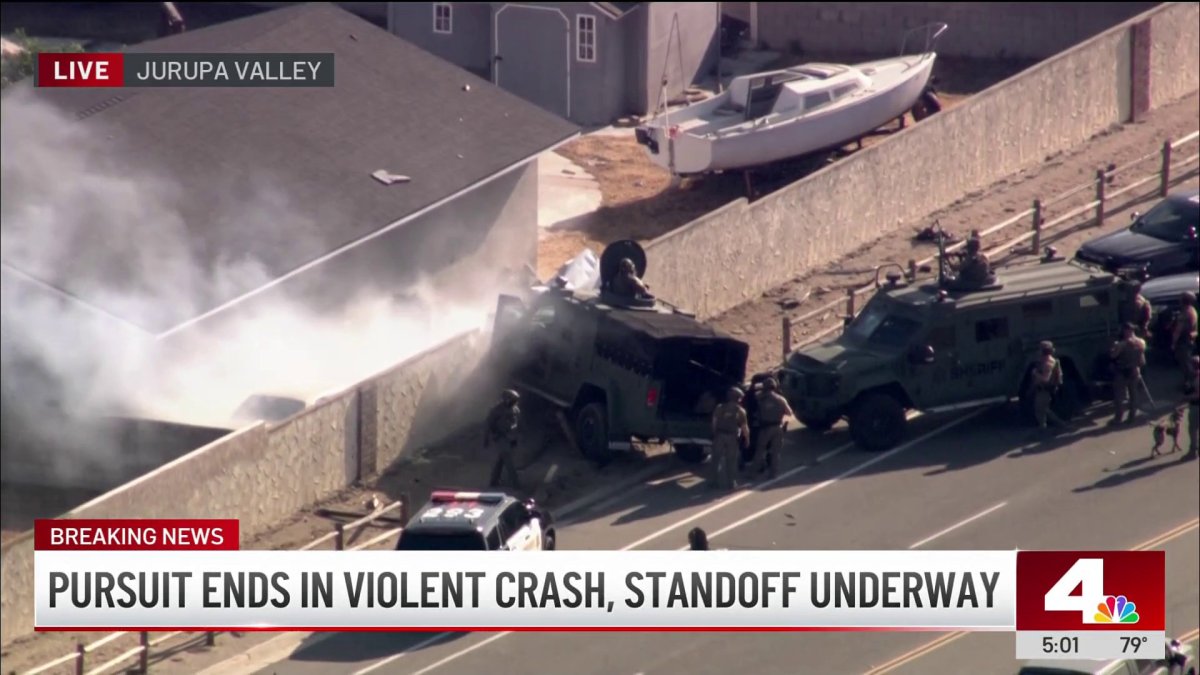 Pursuit suspect on standoff with police in Jurupa Valley – NBC Los Angeles