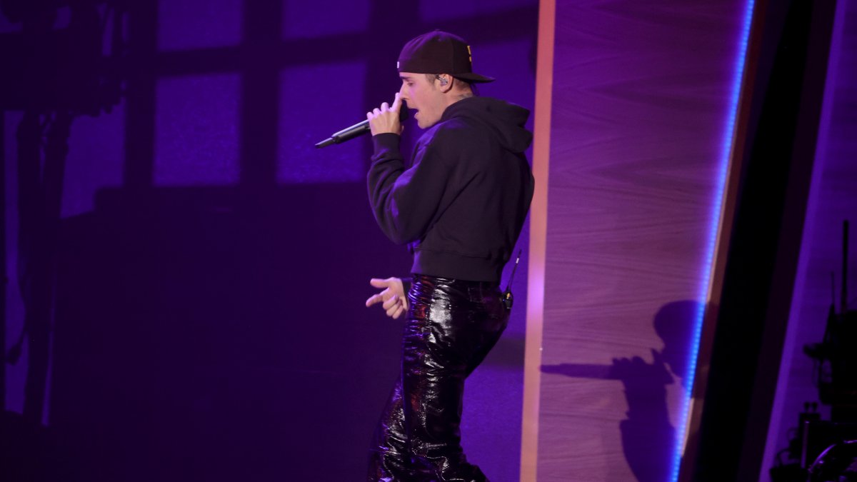 Justin Bieber to headline second day of Coachella Music Fest in Indio