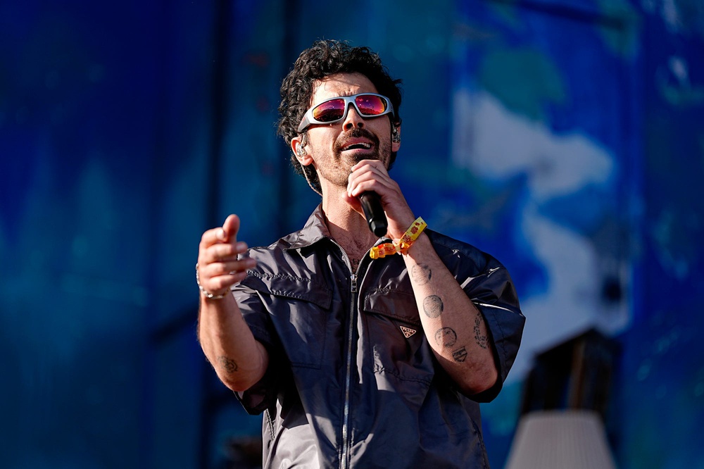 Joe Jonas joins Teddy Swims on the Coachella Stage during the Coachella Valley Music and Arts Festival in Indio, Calif., on Friday, April 10, 2026.