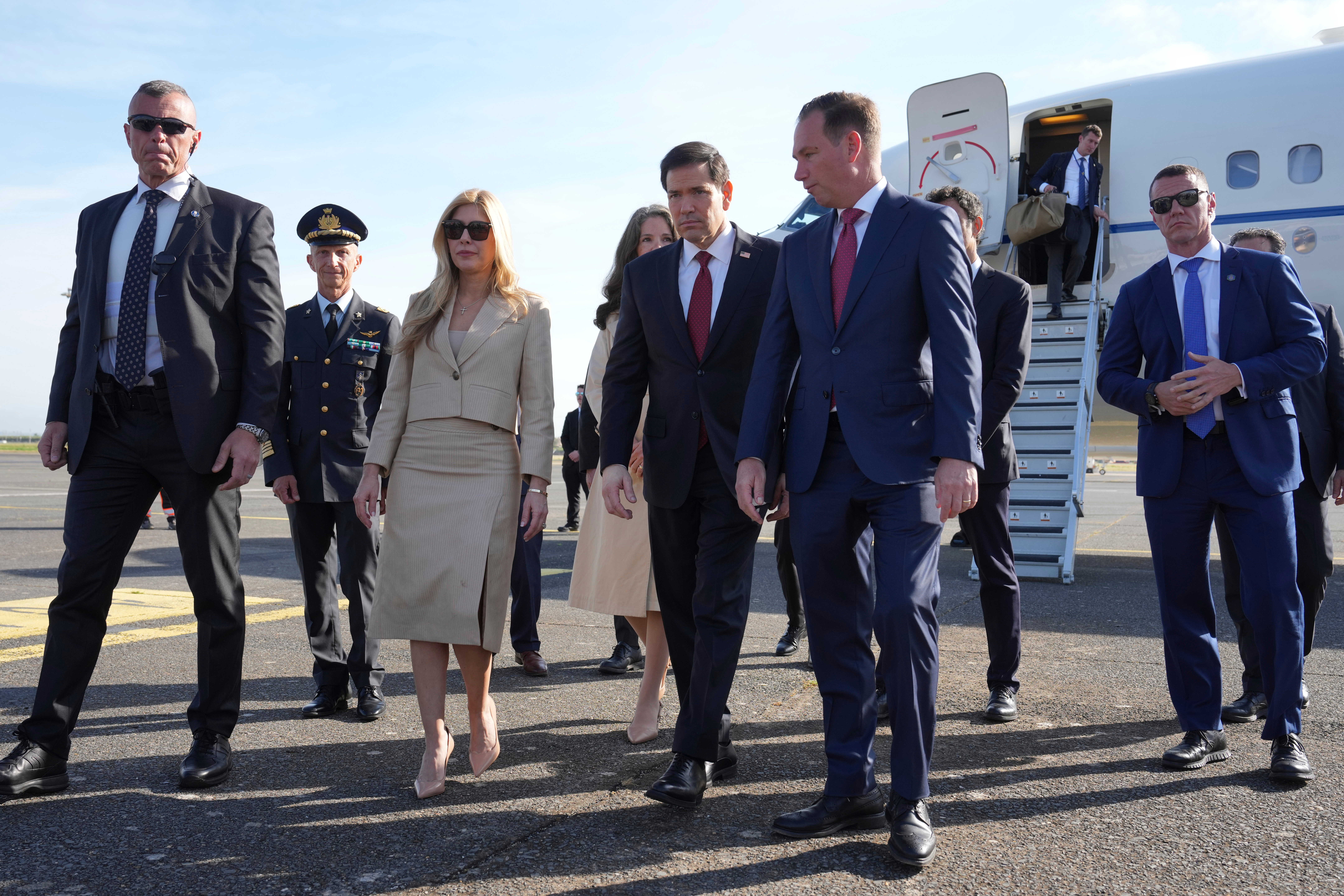 Rubio arrives for meeting with Pope Leo XIV to ease tensions – NBC Los Angeles