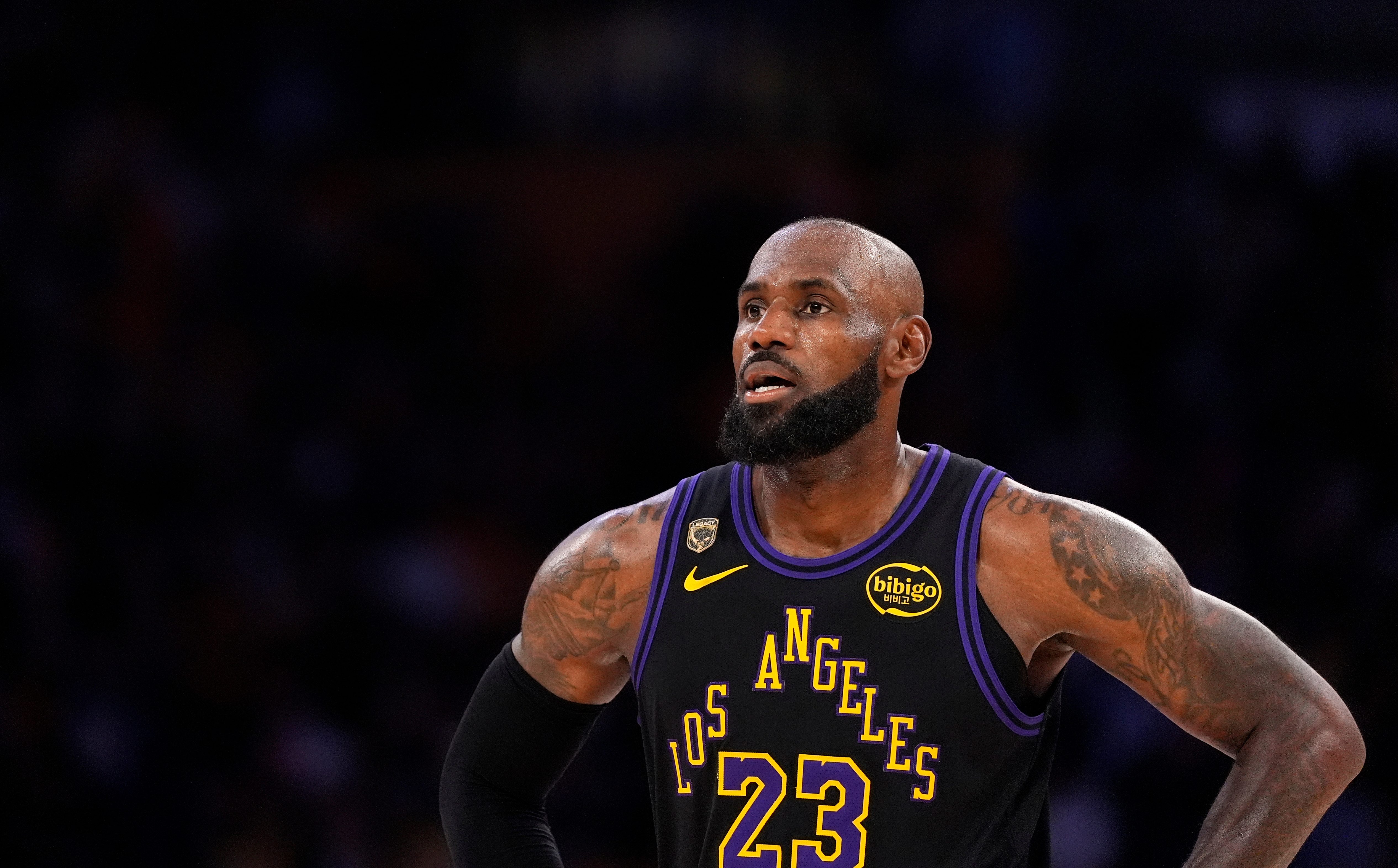 10 memorable moments in LeBron James' Lakers career