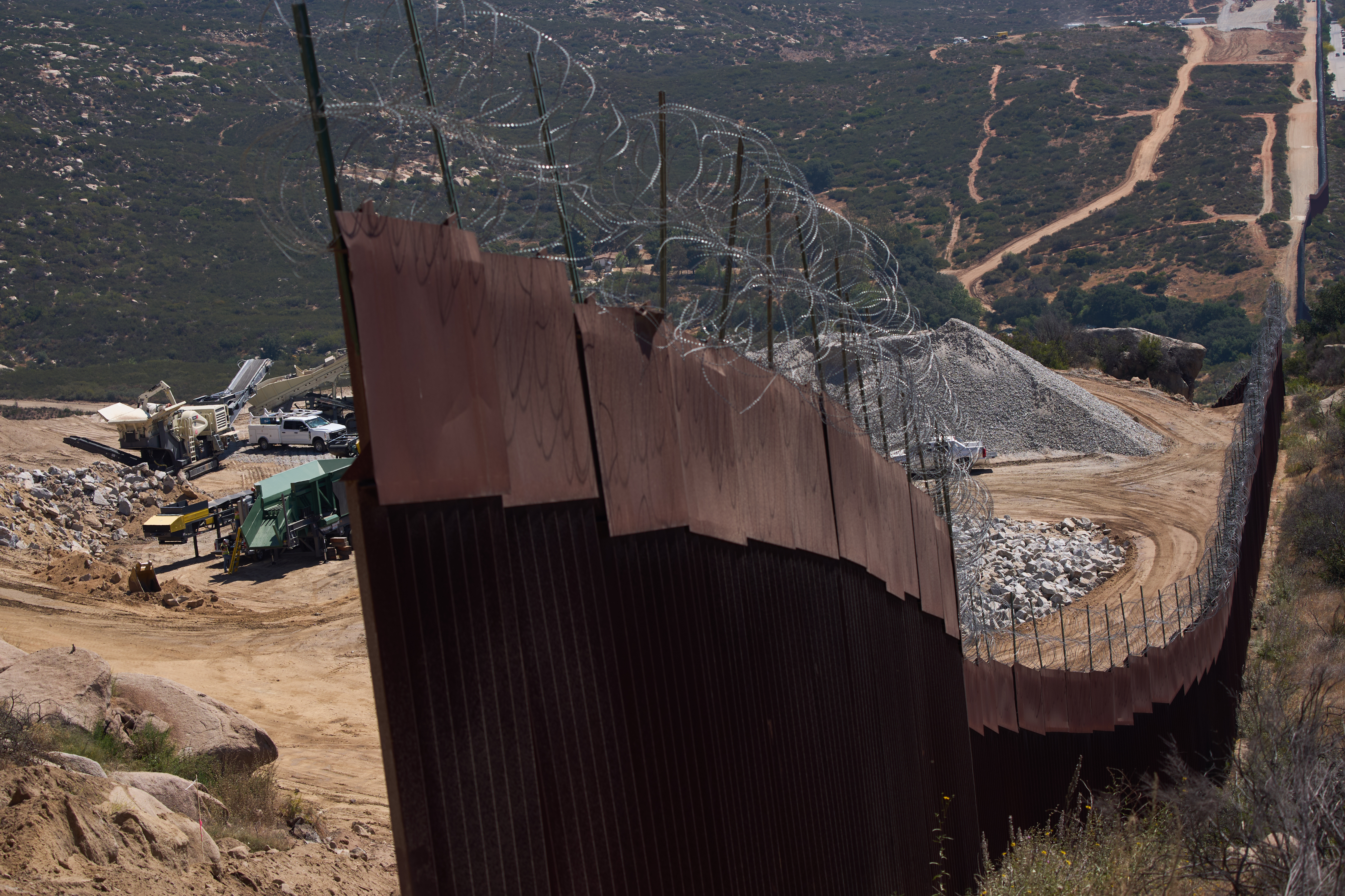 nbclosangeles.com - Julie Watson and Morgan Lee | The Associated Press - US-Mexico border wall construction is desecrating sacred sites, Indigenous leaders say