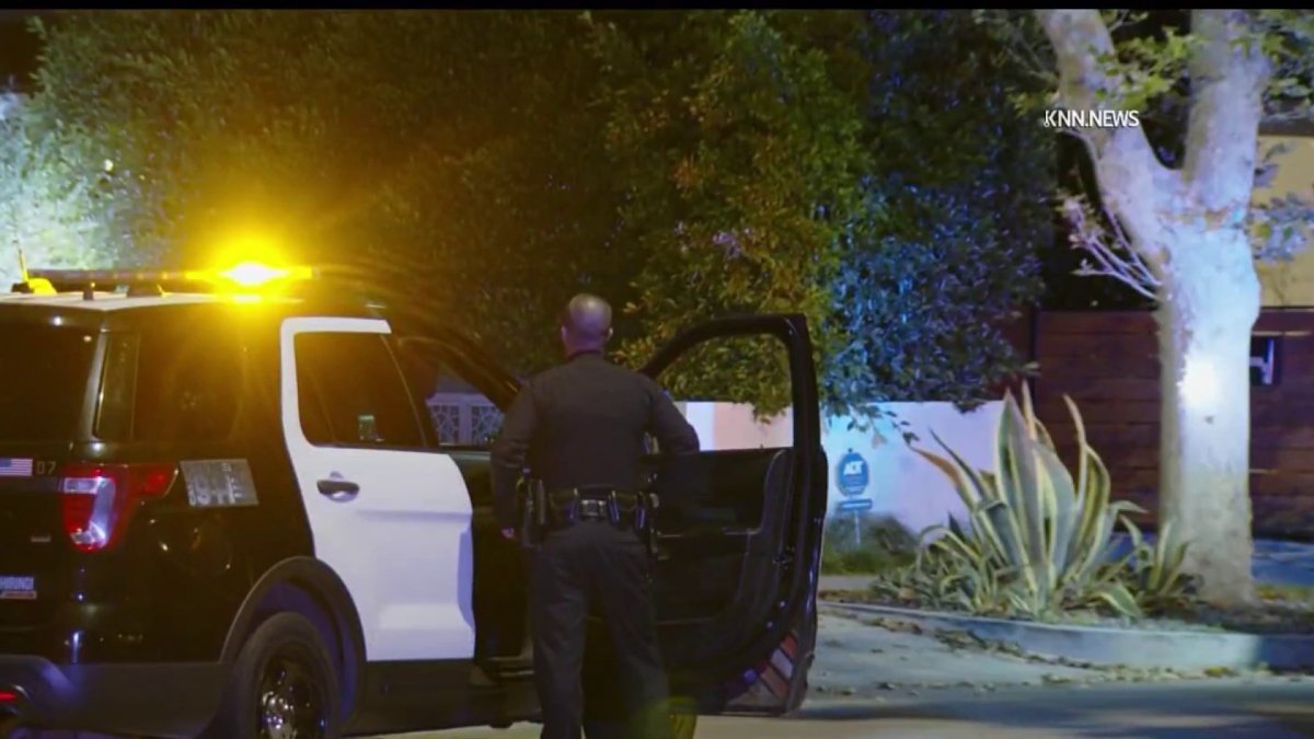 Alarm system scares off would-be burglars during Beverly Grove break in
