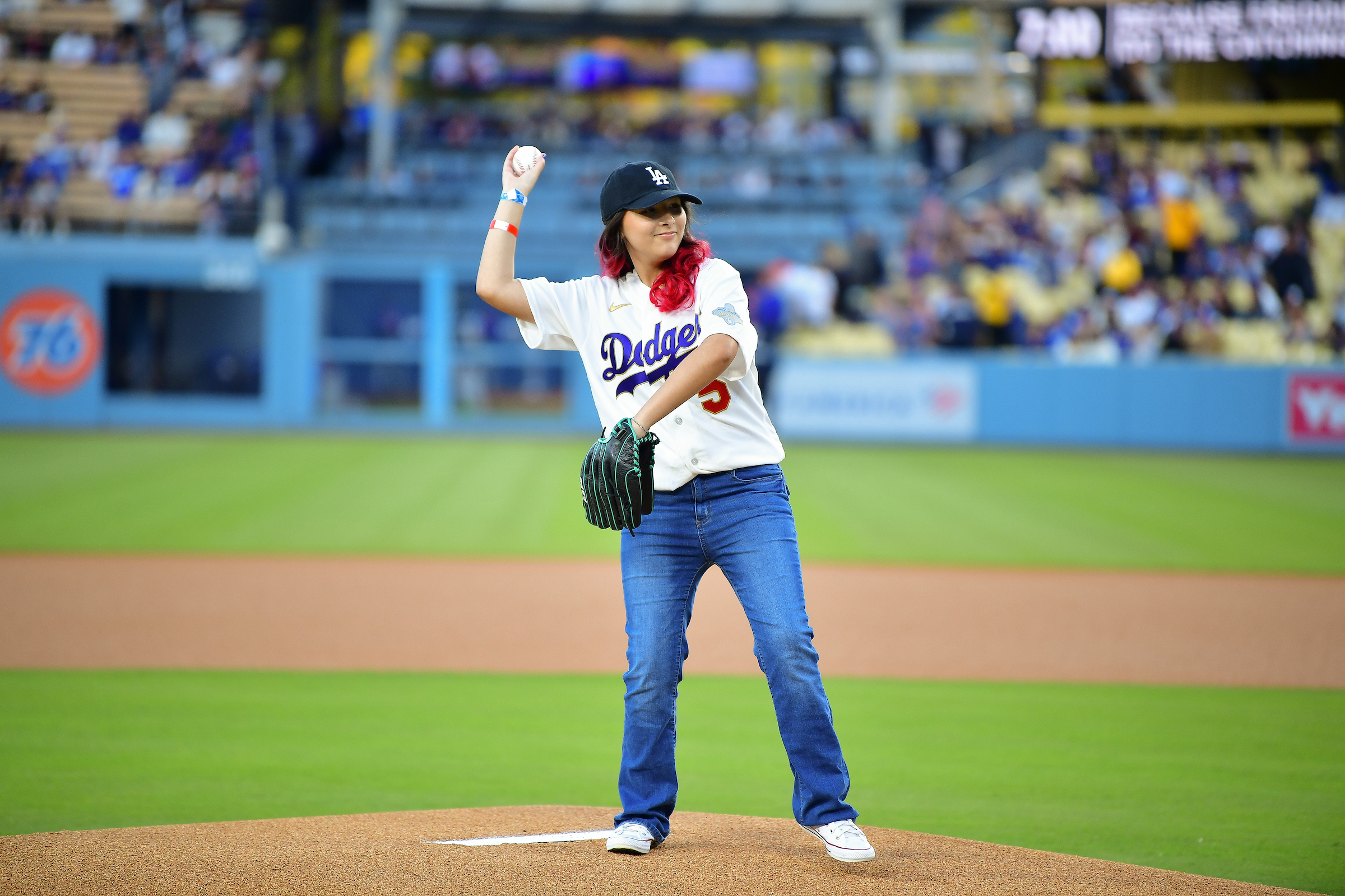 Dodgers' Freddie Freeman helps grant wish of teen with epilepsy – NBC Los  Angeles