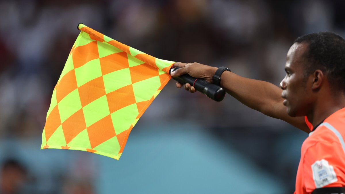The offside rule, actually explained — photo: nbclosangeles.com