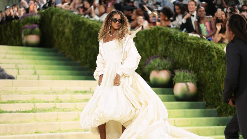 Blue Ivy Carter, 14, stuns at first Met Gala. See pics NBC New York Blue Ivy Carter, 14, stuns at first Met Gala. See pics NBC New York