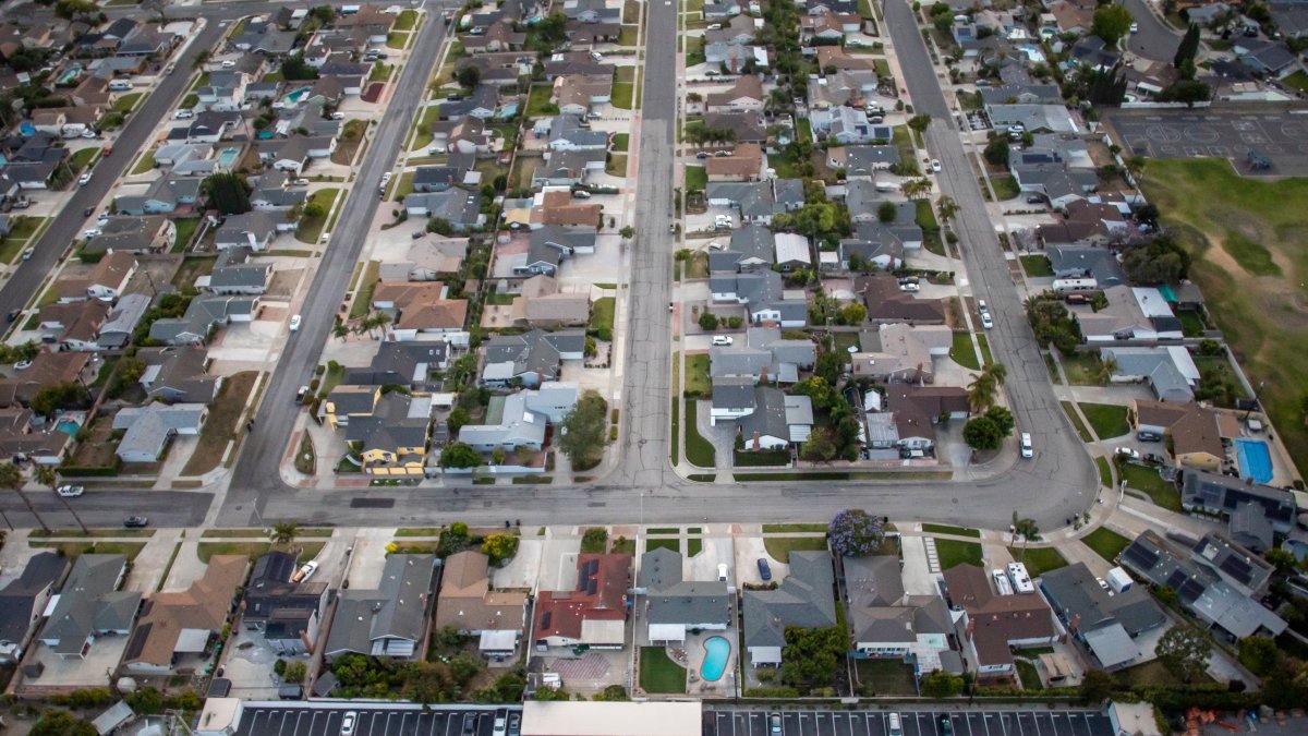 Evacuated residents face uncertainty in Garden Grove chemical tank crisis