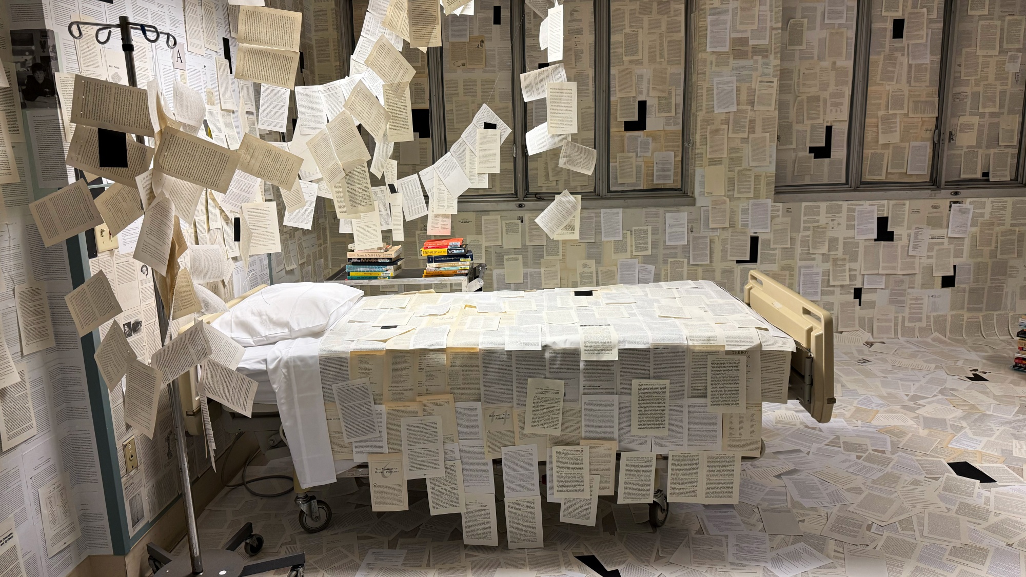 nbclosangeles.com - Alysia Gray Painter - A former hospital wing becomes a moving art space called 'Hospital of Emotions