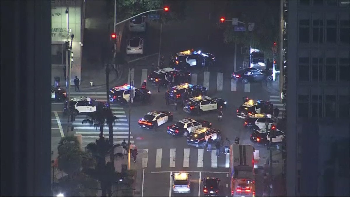 Police chase of armed suspect ends in downtown Los Angeles