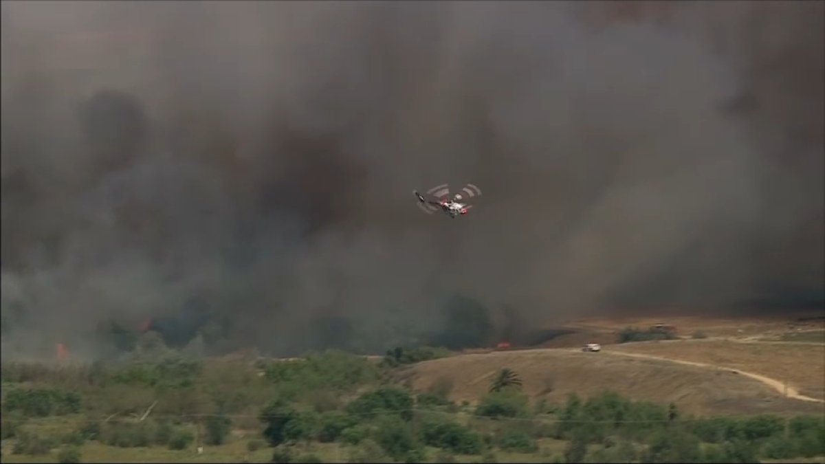 Brush fires trigger smoke advisories in Southern California