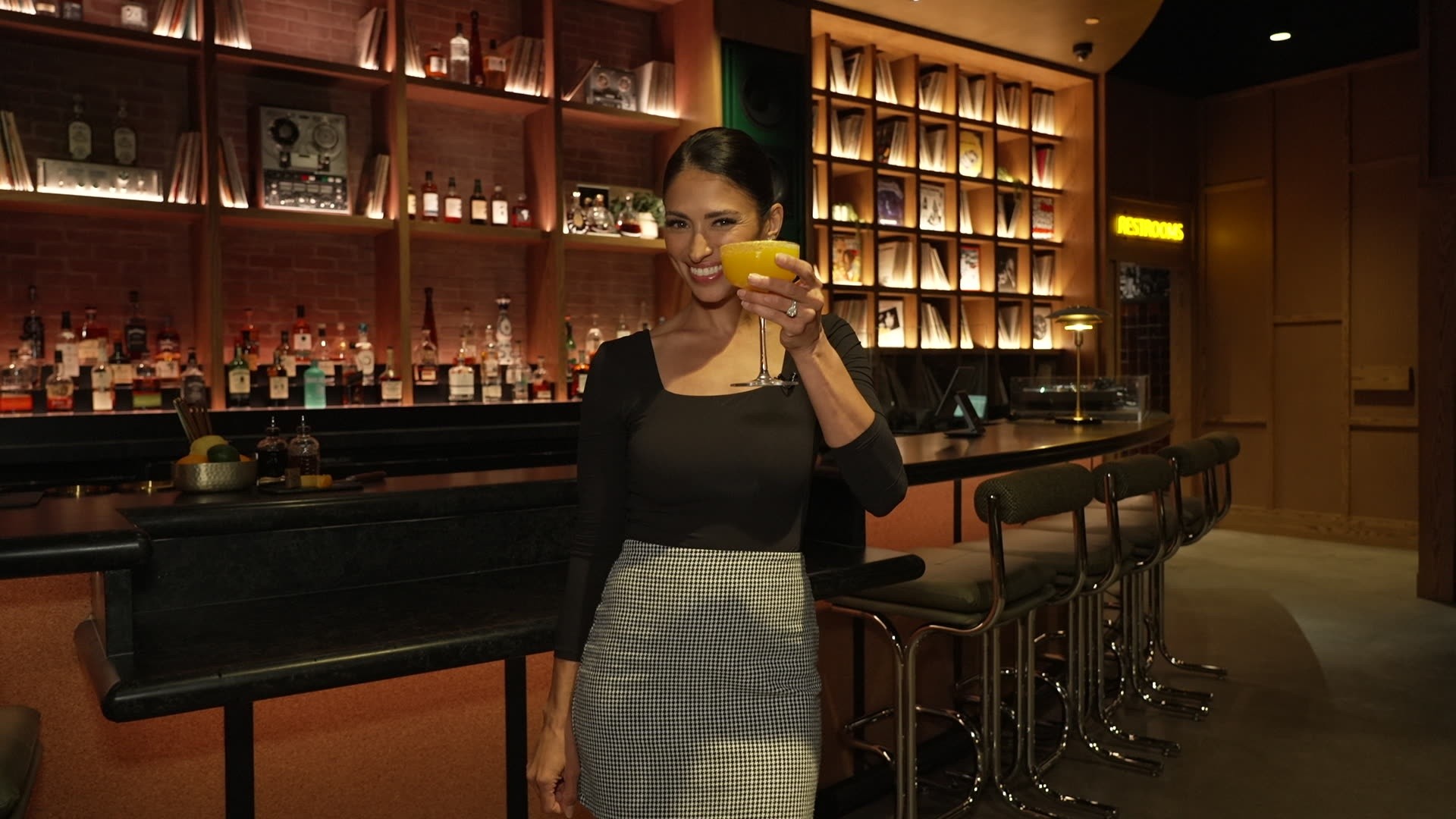 nbclosangeles.com - Discover Vinyl Room, the Hollywood Palladium's hidden listening lounge