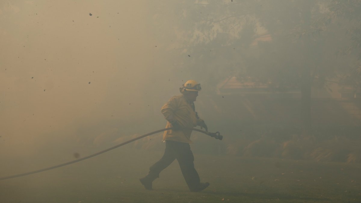 Wildfires are making the U.S. smoggy, reversing clean air progress – NBC Los Angeles
