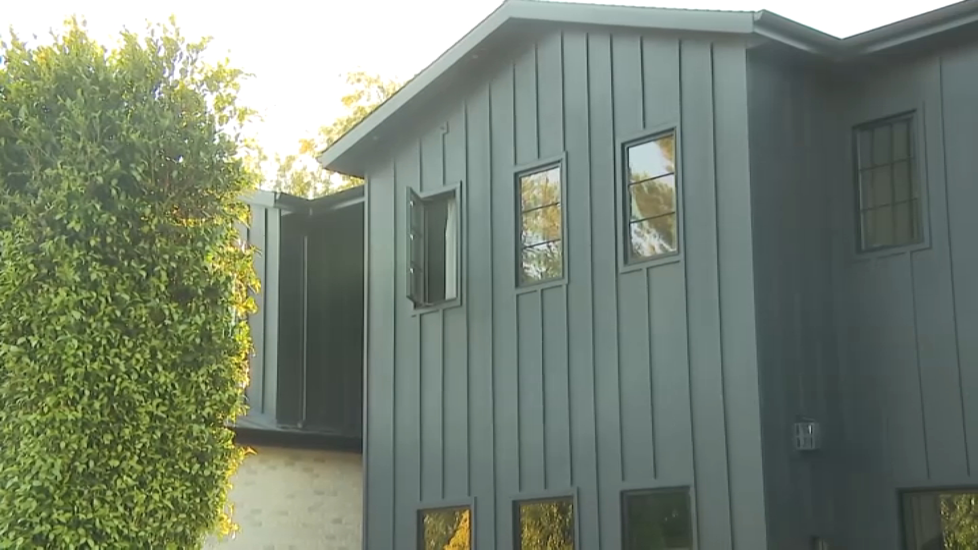 Encino residents frustrated with home used to film content