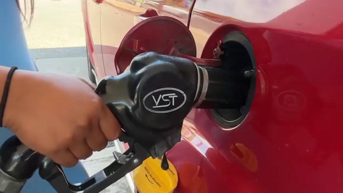 Gas prices hit  again after oil soars more than 15% in a week – NBC Los Angeles