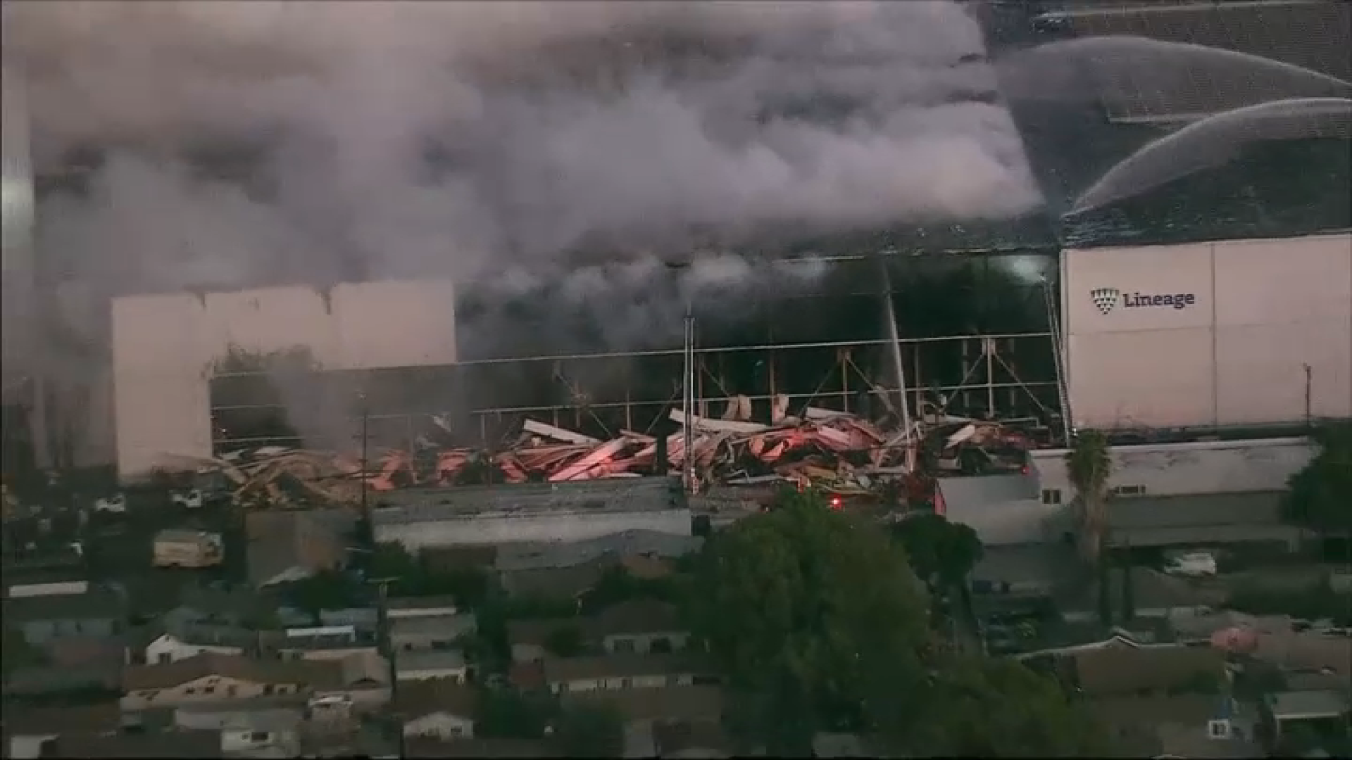 nbclosangeles.com - Brittany Hope - Deadline today to remove rotten food from Boyle Heights warehouse