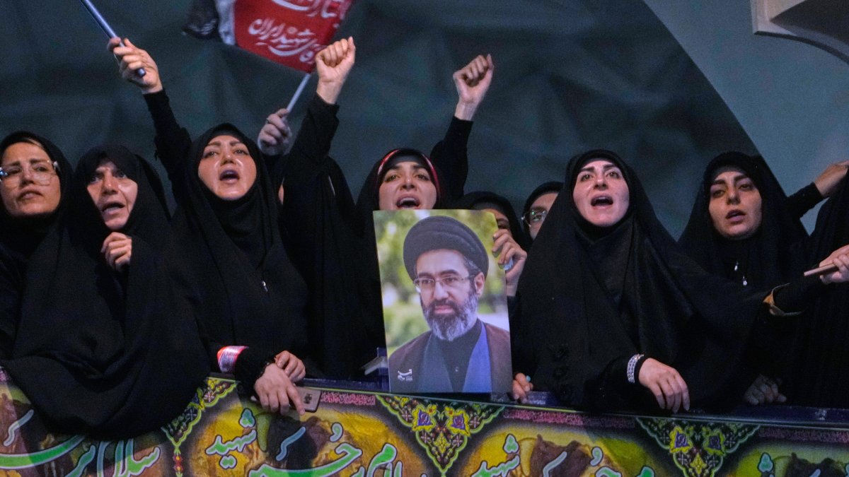 Iran threatens Mideast energy exports, U.S. reimposes blockade – NBC Los Angeles