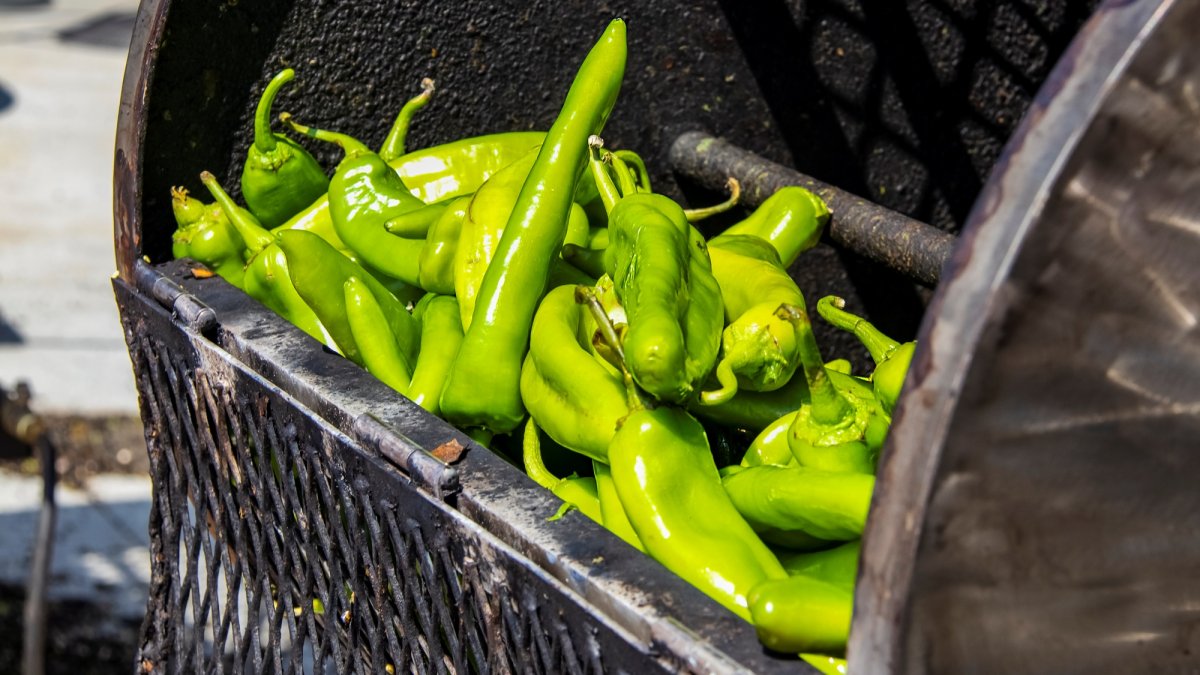 Crank up the roasters: Hatch Green Chile Season is ready to fragrantly crackle