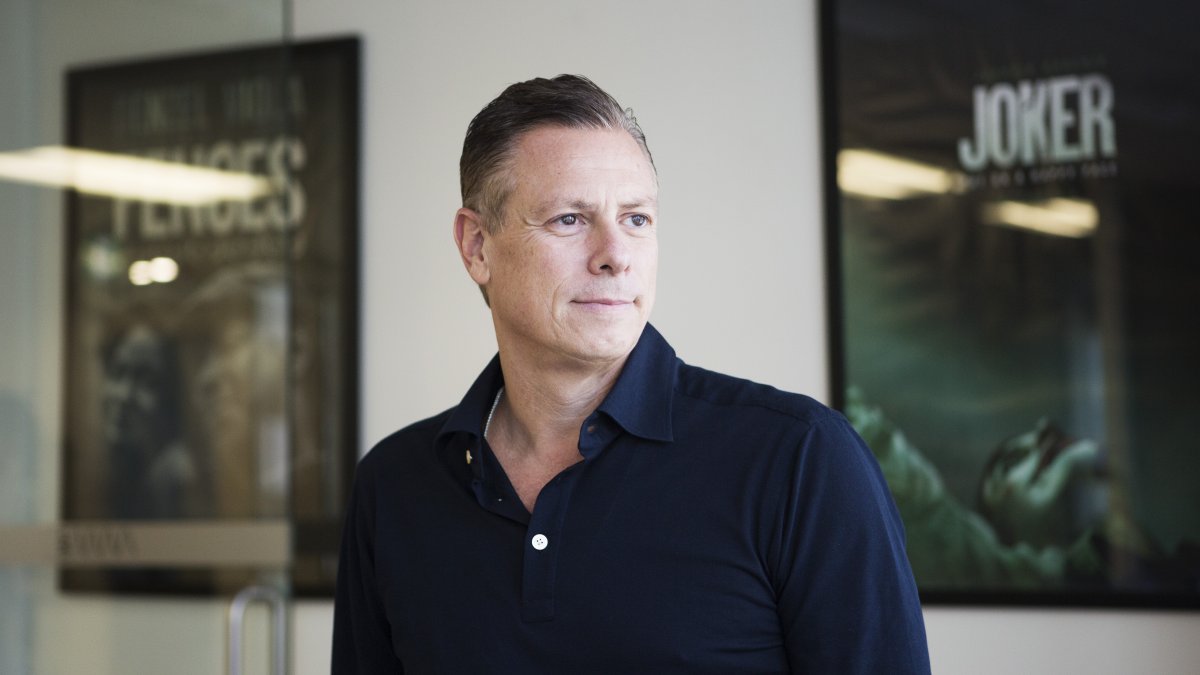 Hollywood producer Jason Cloth accused of 0M Ponzi scheme – NBC Los Angeles Hollywood producer Jason Cloth accused of 0M Ponzi scheme – NBC Los Angeles