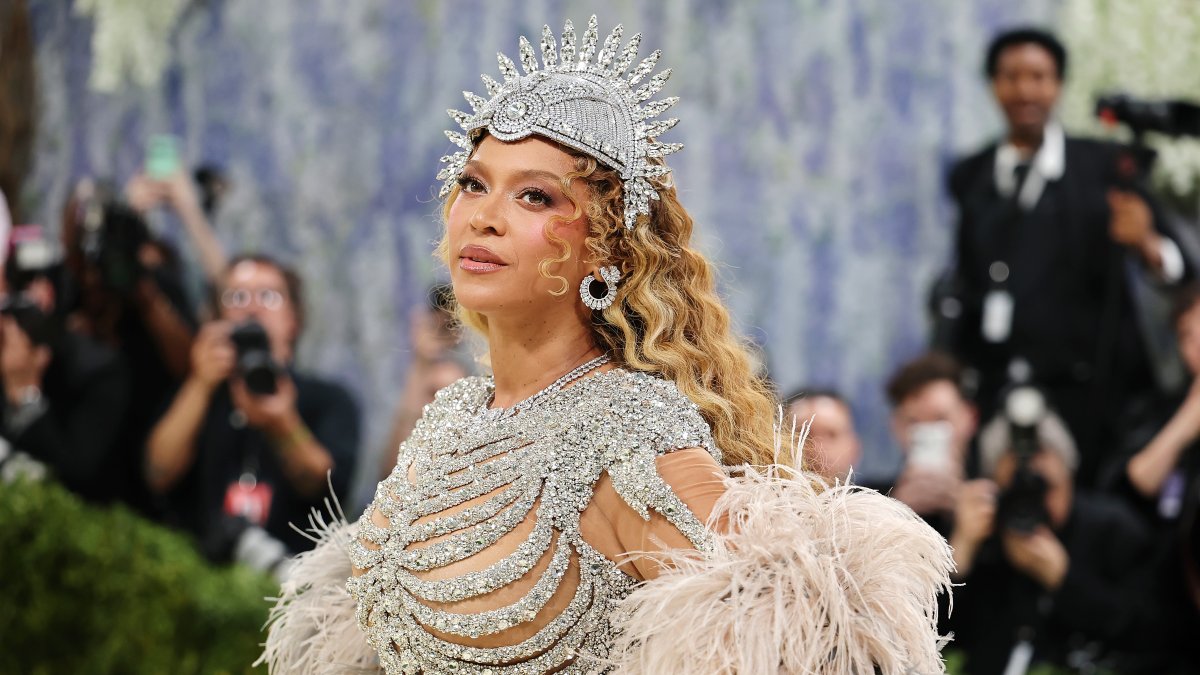 Beyoncé surprises fans with a Fourth of July gift — and teases countdown to ‘B'Day' reissue