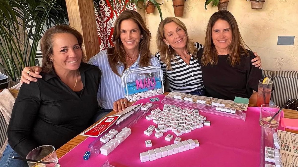 LA can't get enough of mahjong. Over 40 styles of play can keep you hooked