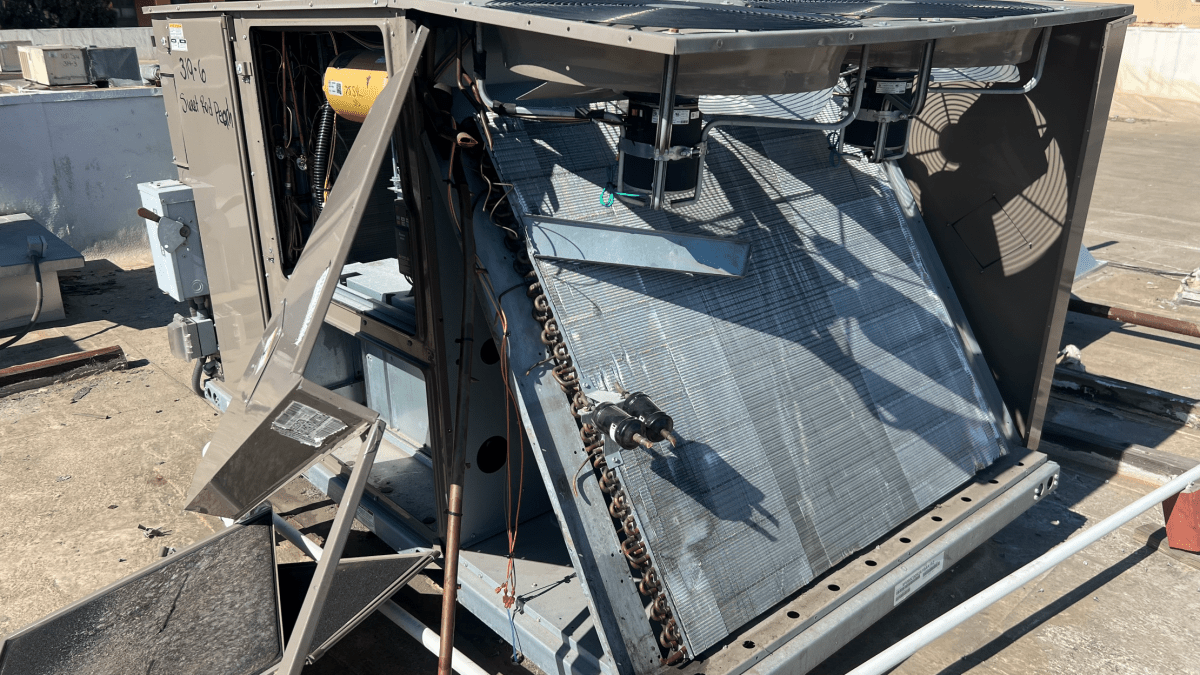 Thousands in copper wiring stolen from Pasadena business rooftop AC unit