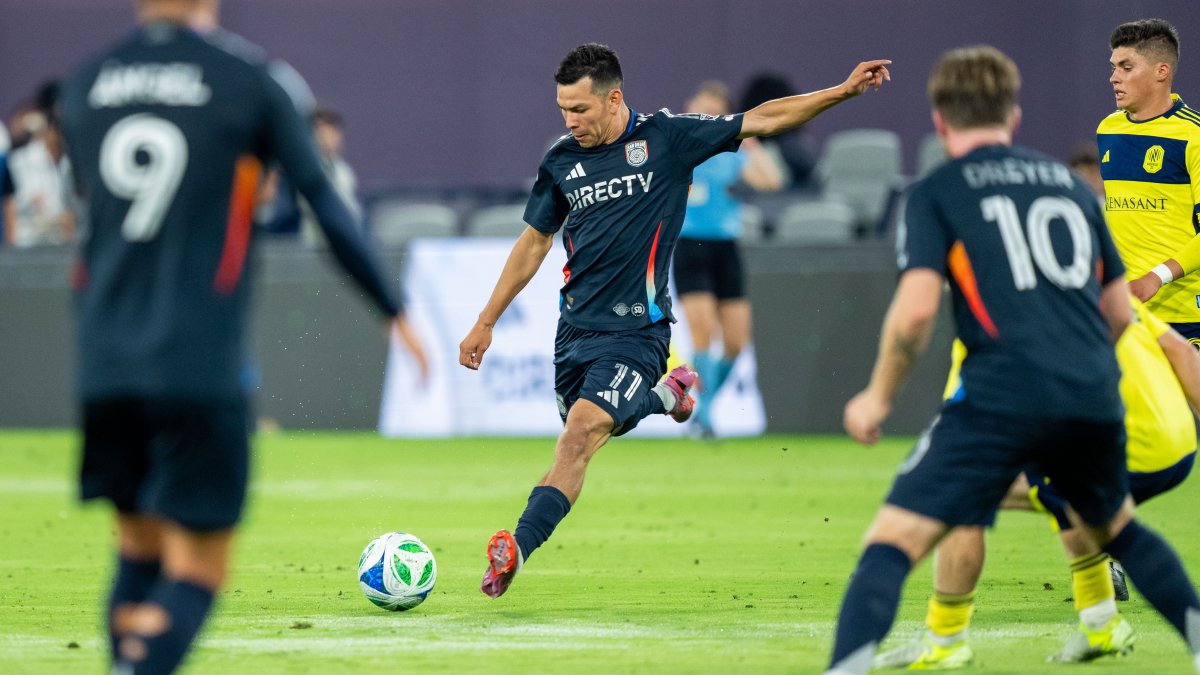 LA Galaxy acquire Mexican star Chucky Lozano after San Diego FC standoff