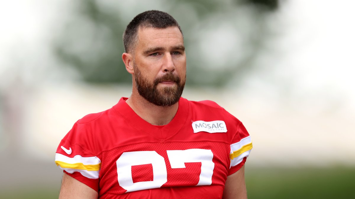 Photo: Nbclosangeles Travis Kelce Calls Wedding to Taylor Swift the Best Night of His Life