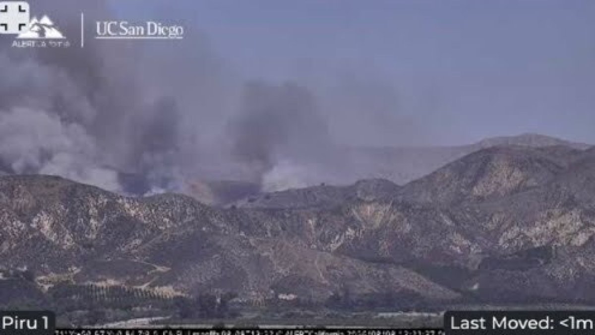 Piru-area brush fire triggers evacuation orders