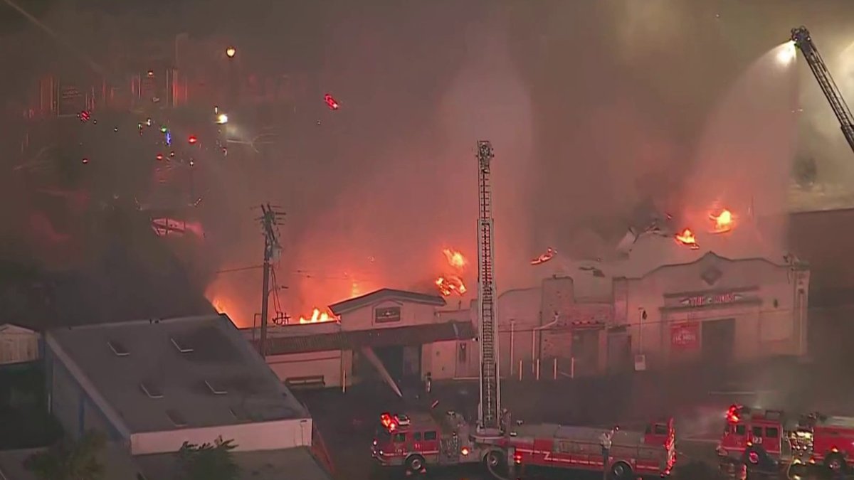 Fire damages businesses in Newhall