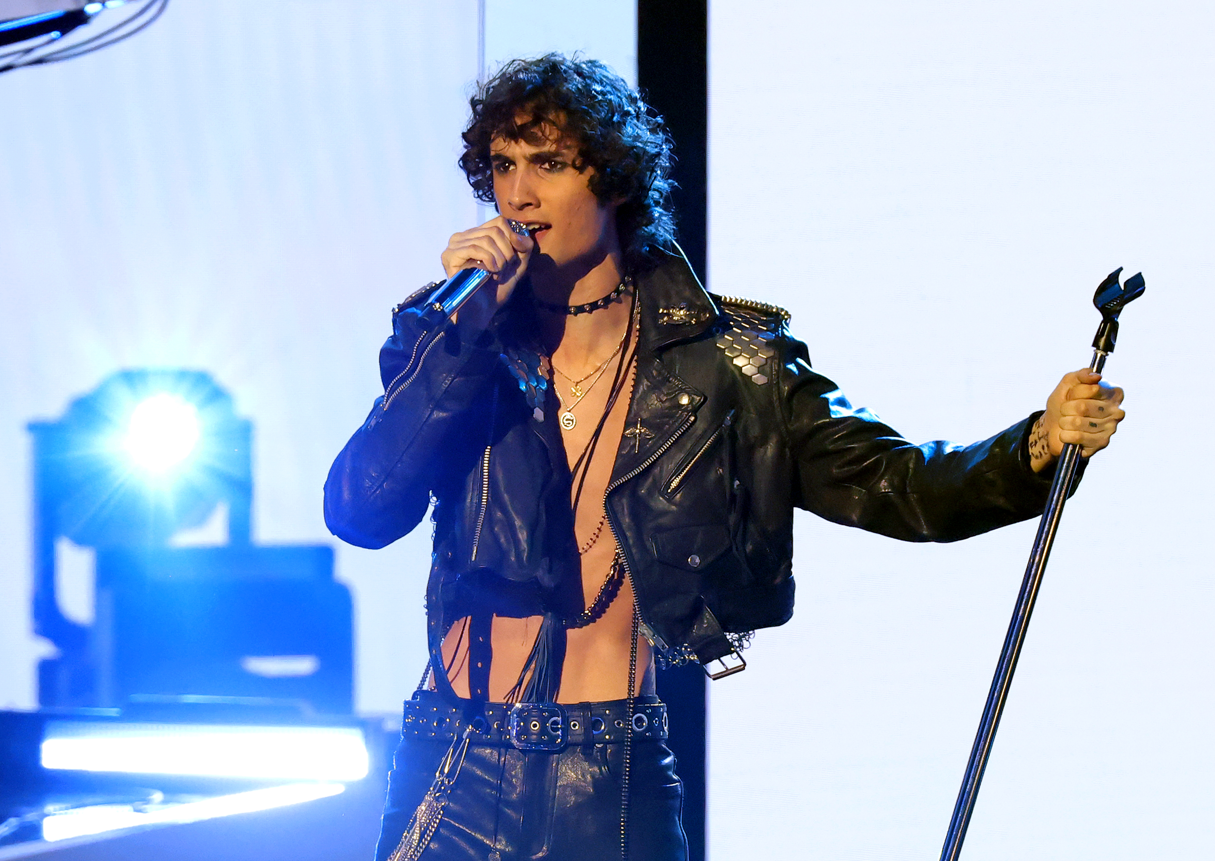 VMAs 2026: Adam Lambert’s surprise George Michael tribute – NBC Los Angeles