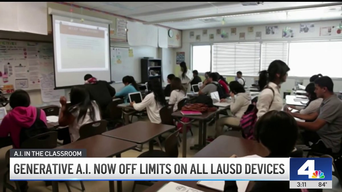 מורטוריום על AI בבתי ספר: LAUSD מגבילה גישה במכשירי המחוז