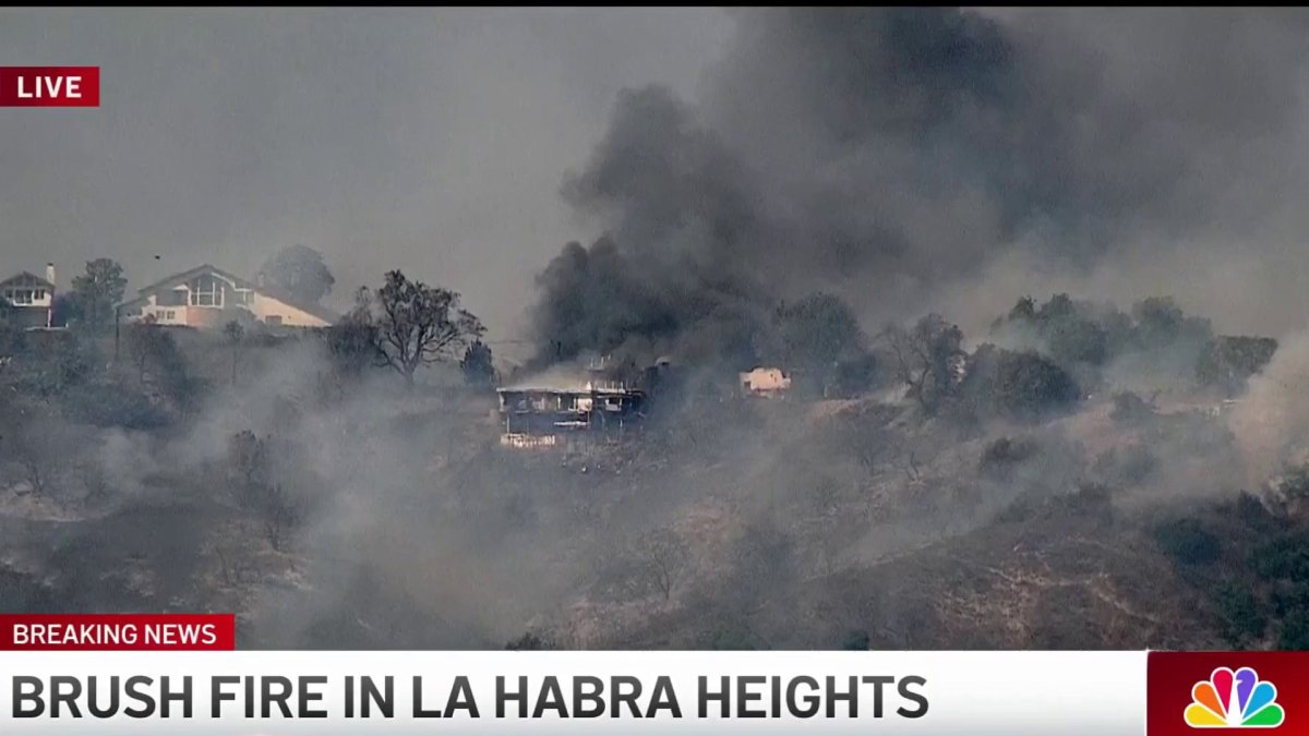 Brush fire breaks out in La Habra Heights