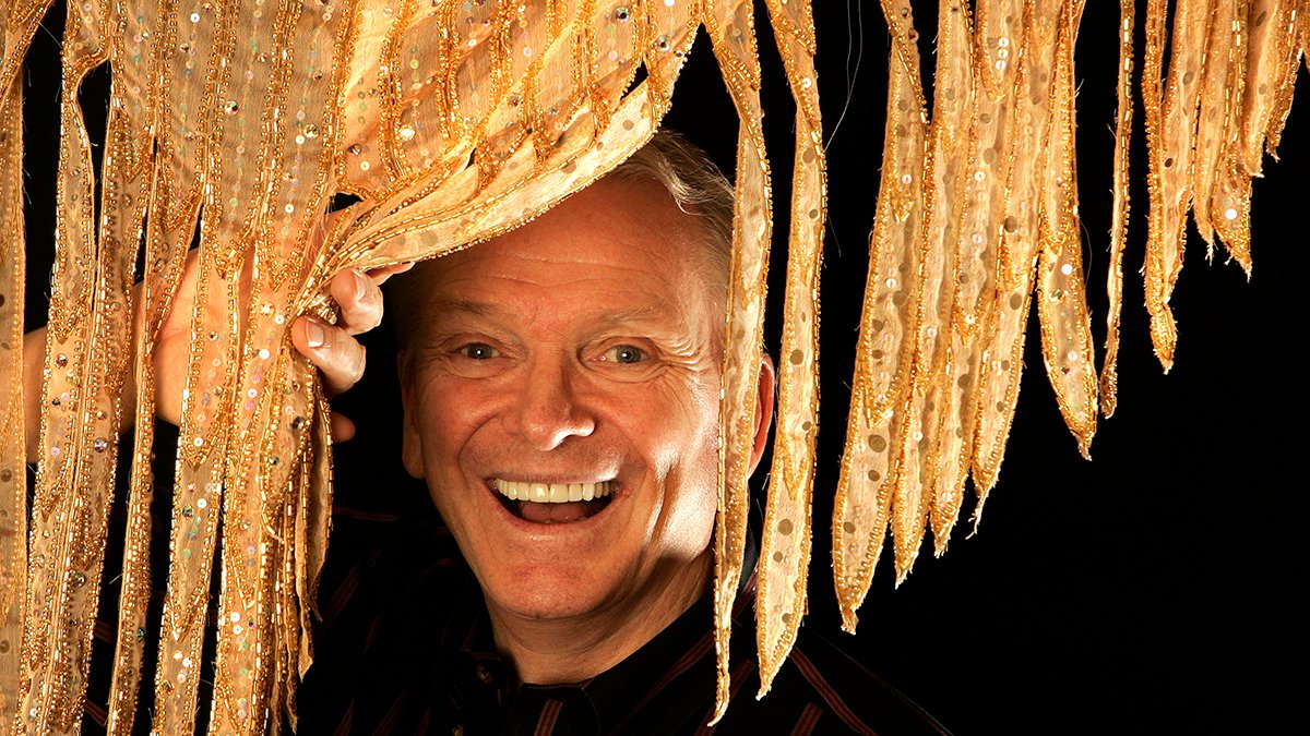 Bob Mackie, legendary designer who dressed Cher and Diana Ross, dies at 87