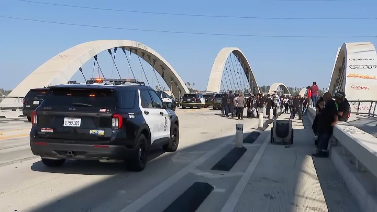 LAPD blocks off Sixth Street Bridge after minibike takeover