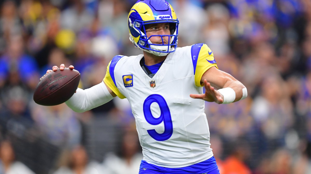 Matthew Stafford breaks Rams franchise record for touchdown passes