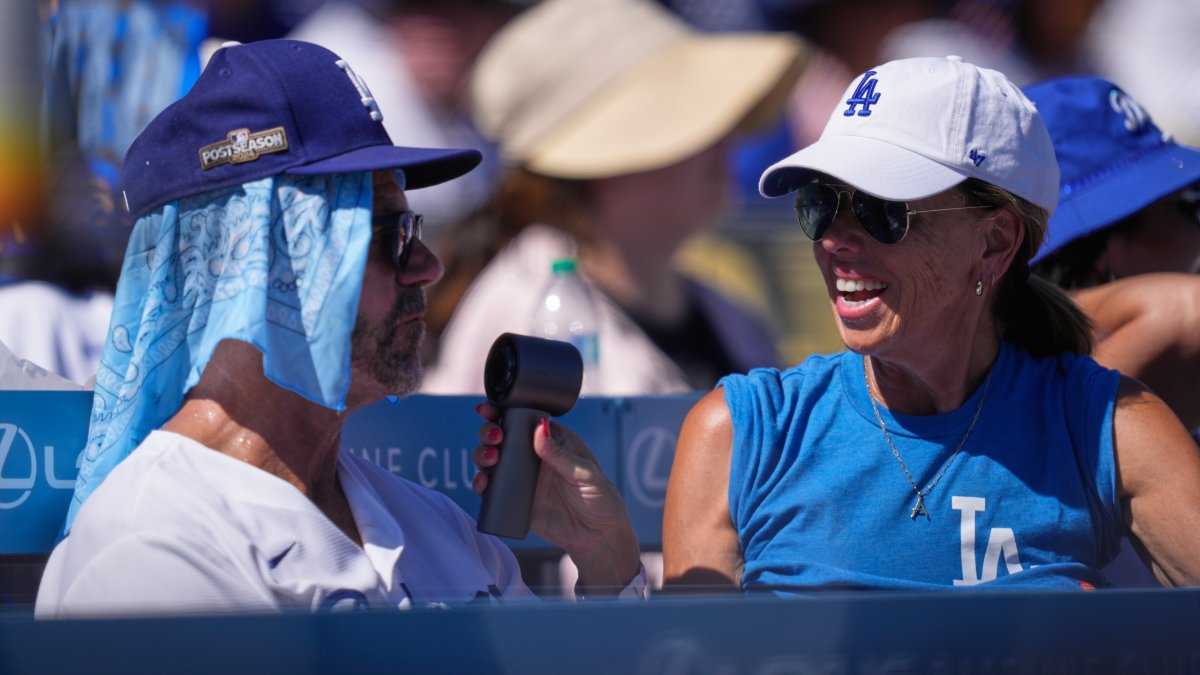 Blazing triple-digit heat bears down on Braves-Dodgers NLDS opener in LA