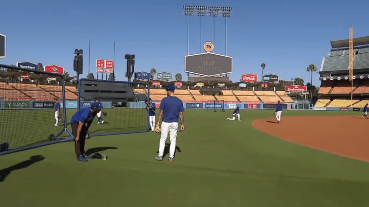 Dodgers playing it cool in the October heat with MLB history at stake