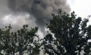 Residents Near Simi Valley Business Park Fire Asked to Remain Indoors